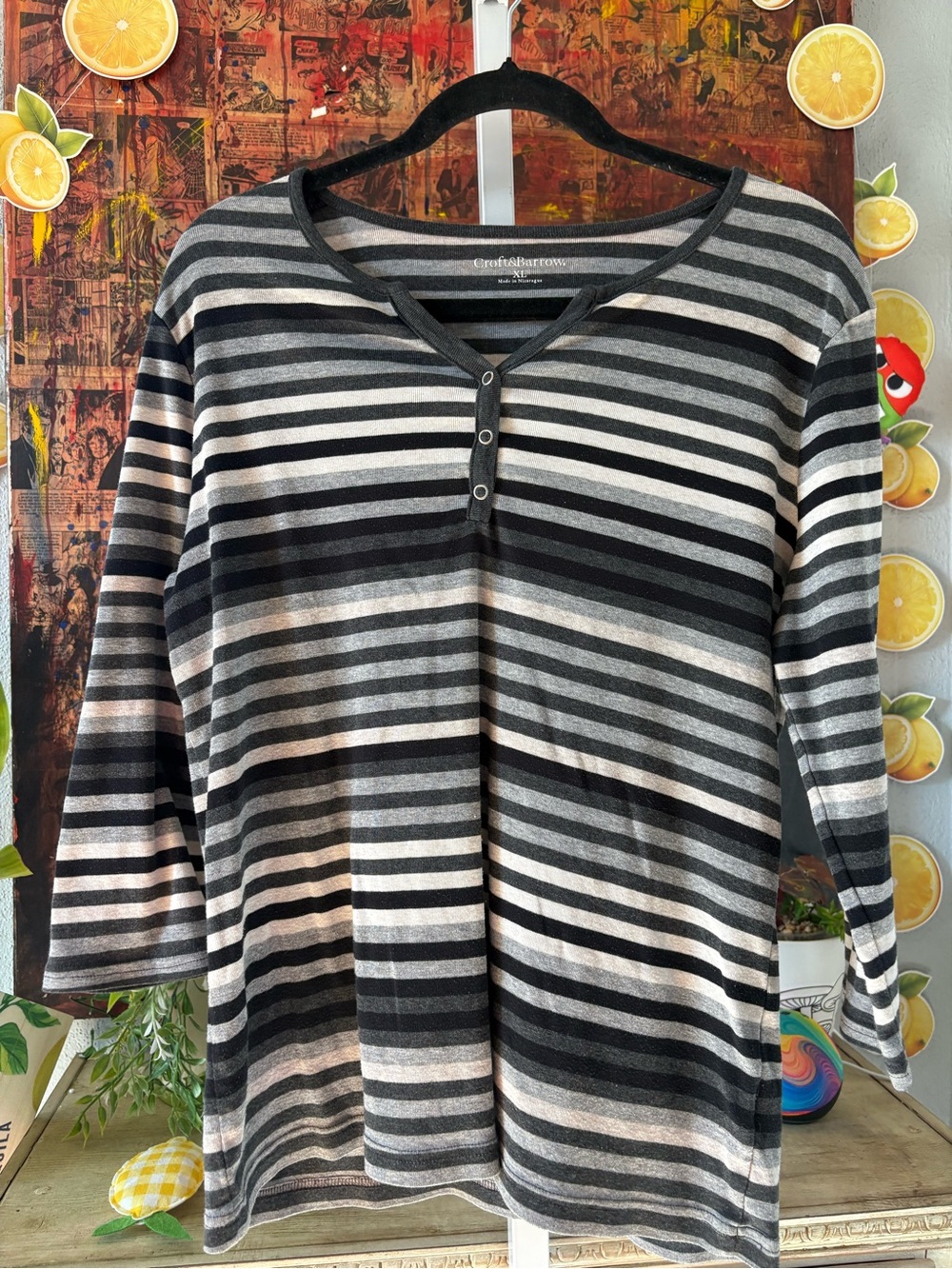 🇺🇸croft & barrow Black and Gray Striped Long-Sleeve Henley Top Size XL